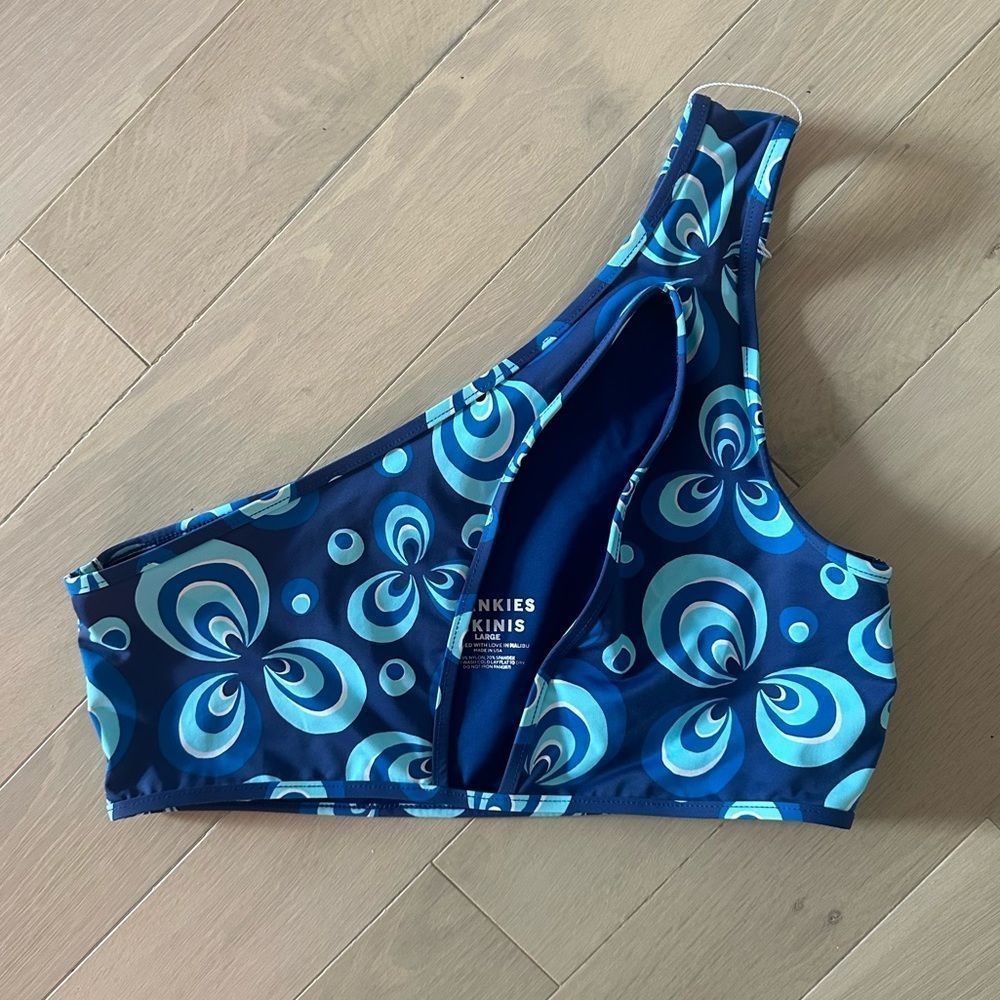 Frankie’s Bikinis Blue Retro Bikini Top